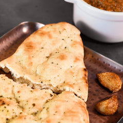 SHICKEN Garlic Naan