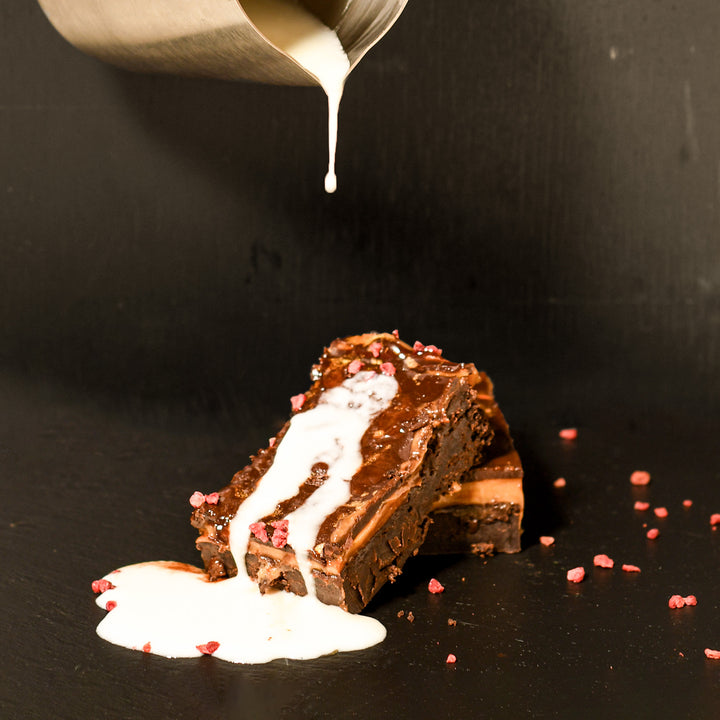 ESSENTIAL Salted Caramel Brownie